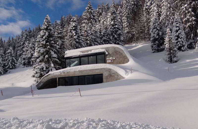Construction maison contemporaine atypique Les Rousses dans le Jura