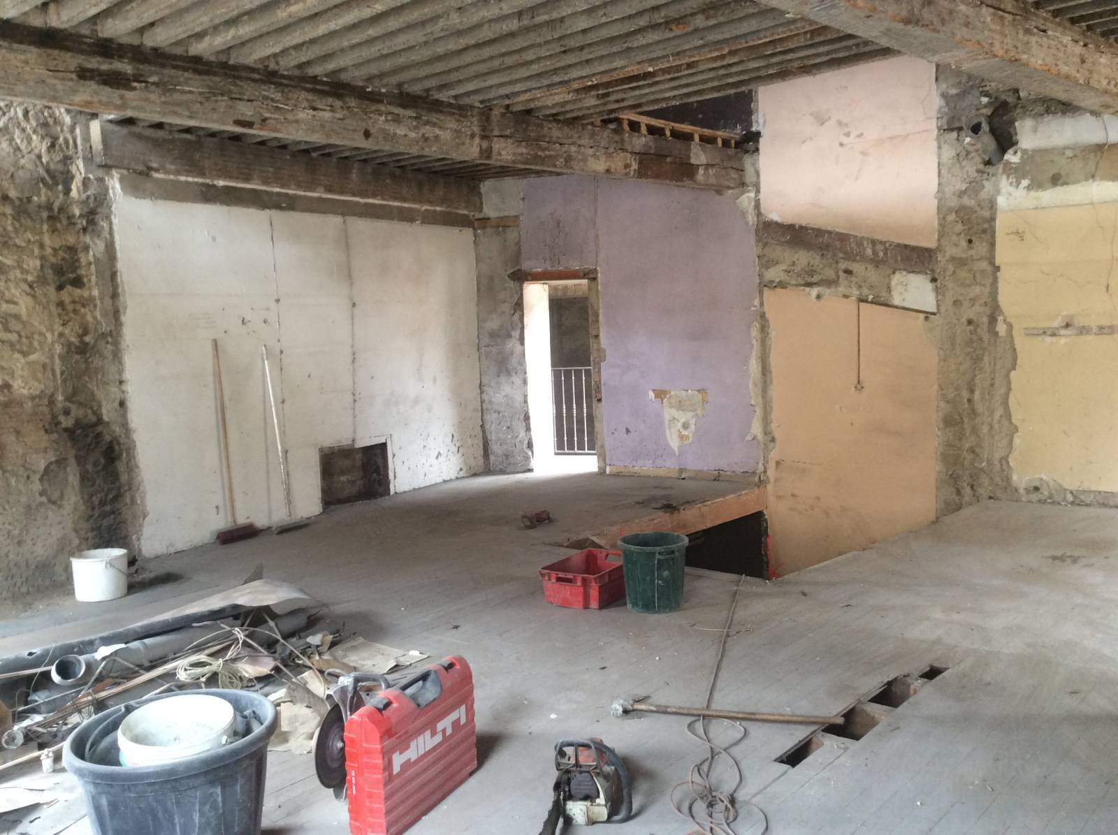 Rénovation d'une maison ancienne à Saint Fortunat à Saint-Didier au Mont d'Or